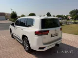 Toyota Land Cruiser VXR Twin Turbo 2025 – Like New, Fully Loaded and low milage